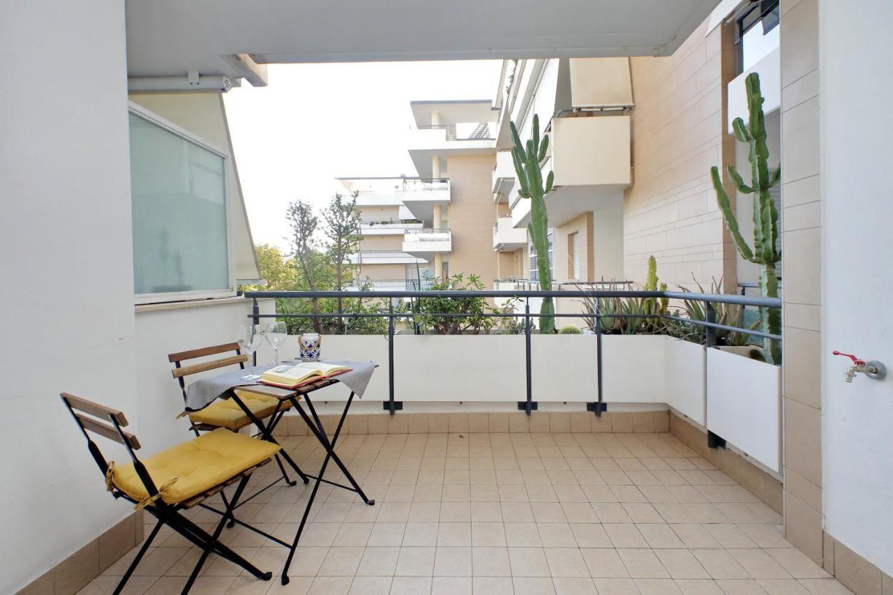 Bilocale Con Vista Sull'Aeroporto - Comodo Per Il Viaggio Fiumicino Exterior photo